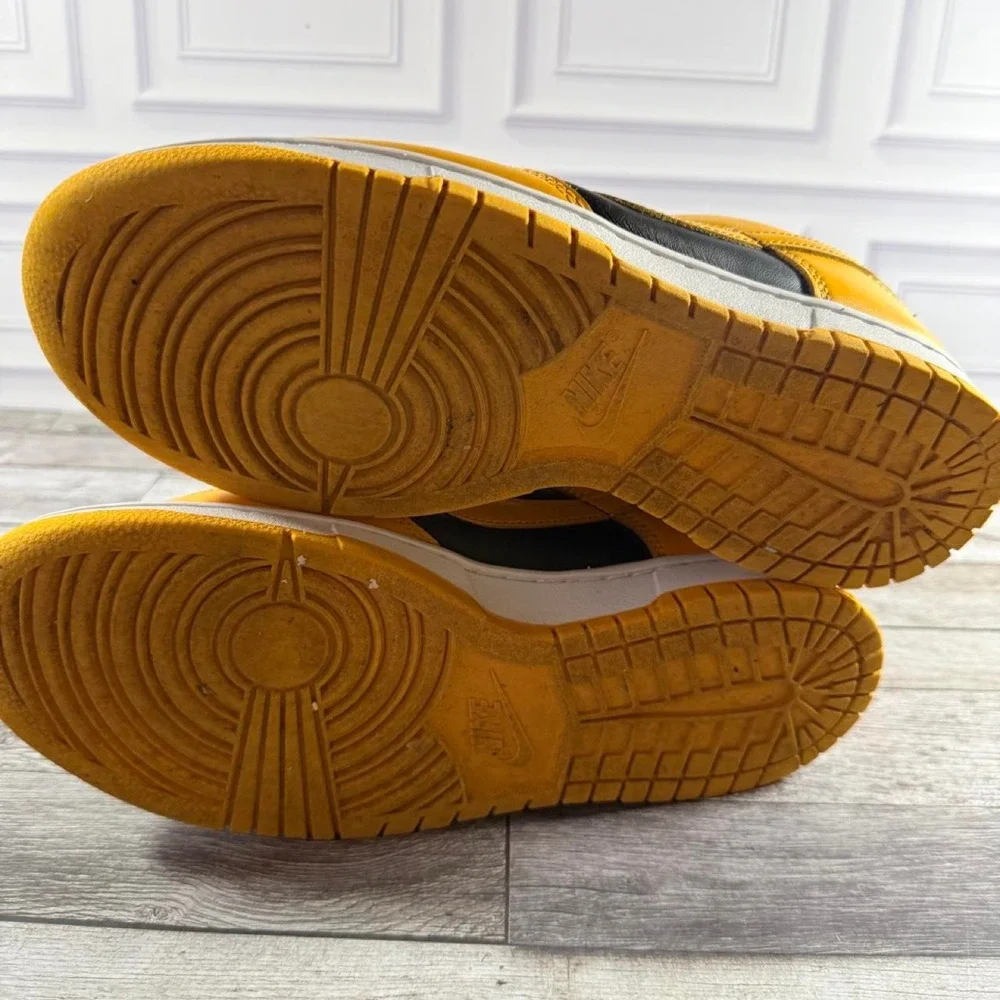 Nike Dunk Low 'Goldenrod' sneakers in yellow/black